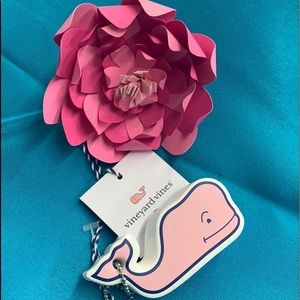 Vineyard vine keychain